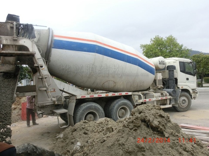 膜結(jié)構(gòu)建筑基礎(chǔ)施工-燁興膜結(jié)構(gòu) 膜結(jié)構(gòu)建筑基礎(chǔ)施工.jpg