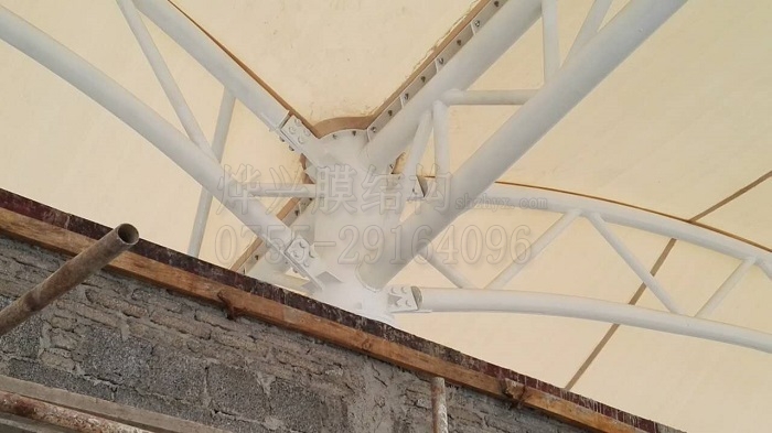 膜結(jié)構(gòu)看臺(tái)細(xì)節(jié)-深圳市燁興膜結(jié)構(gòu)工程有限公司 膜結(jié)構(gòu)看臺(tái)細(xì)節(jié).jpg