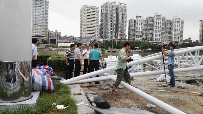 惠州張拉膜施工慰問-燁興膜結(jié)構(gòu) 惠州張拉膜施工慰問.jpg