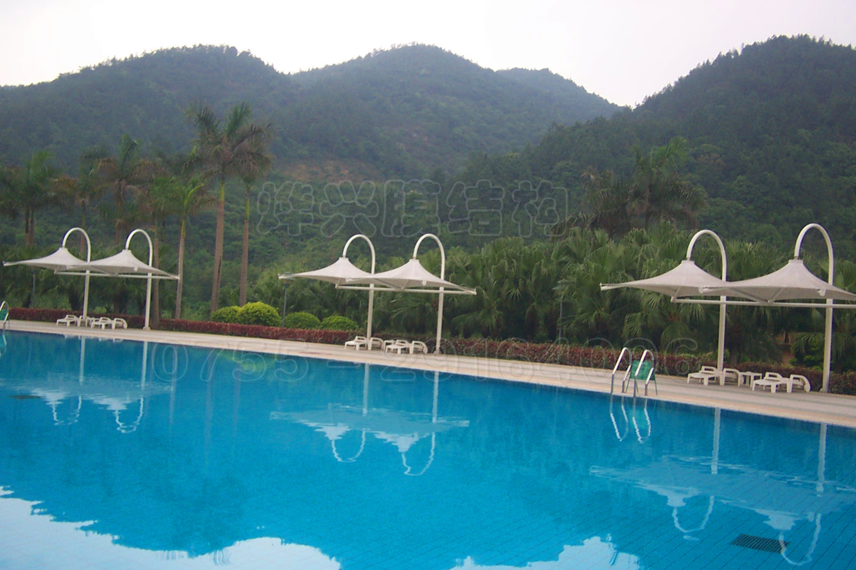 膜建筑造型幽美、富裕時期氣味!