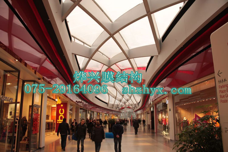 商場(chǎng)建筑方案配上ETFE膜結(jié)構(gòu)，彰顯大智慧
