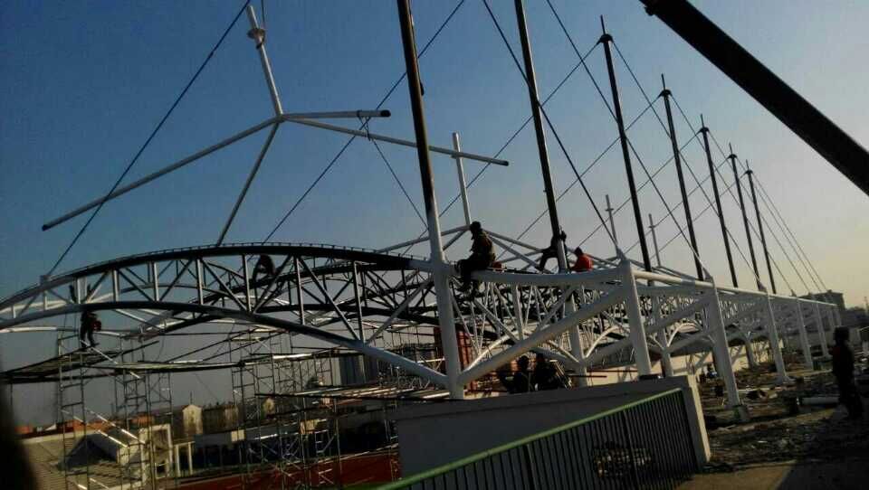 膜結構車棚—深圳燁興膜結構工程有限公司 膜結構車棚.jpg