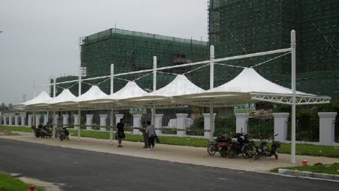 小區(qū)膜結(jié)構(gòu)停車(chē)棚